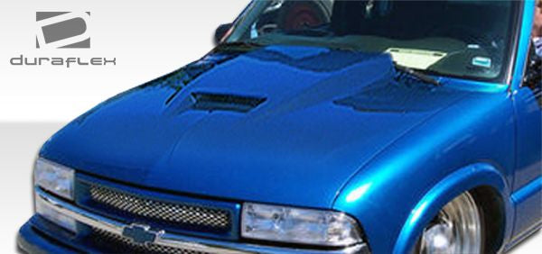 Duraflex Fiberglass Hood With Functional Scoop (MPN: 103018)