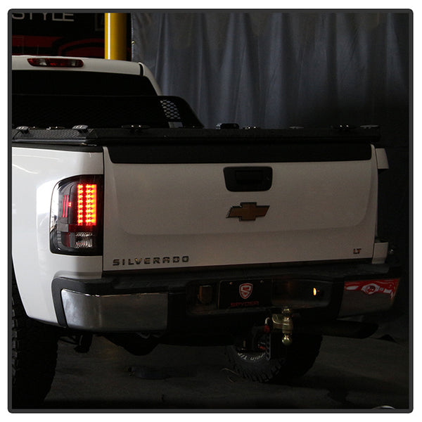 Spyder Automotive Tail Light Assembly (MPN: 5001771)