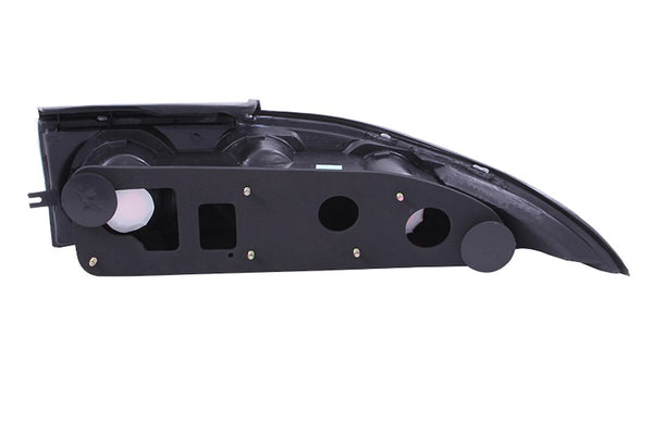 AnzoUSA Tail Light Assembly (MPN: 221084)