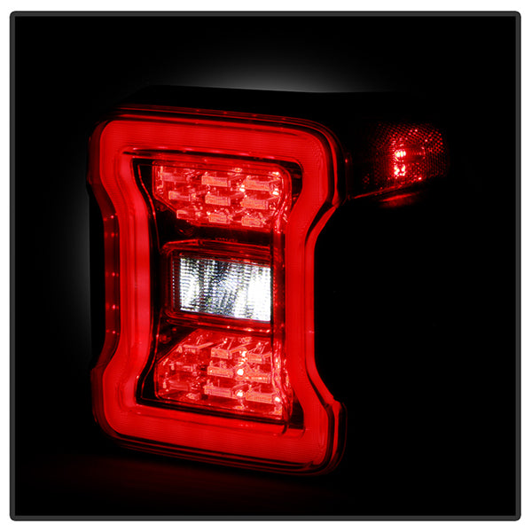 Xtune Tail Light Assembly (MPN: 9052040)