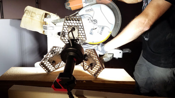 STKR Concepts TRiLIGHT Shop Light (MPN: 00177)