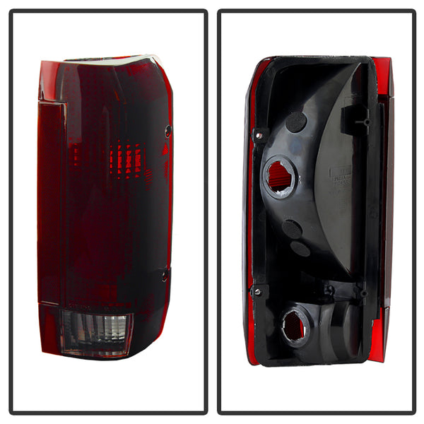 Xtune Tail Light Assembly (MPN: 9030567)