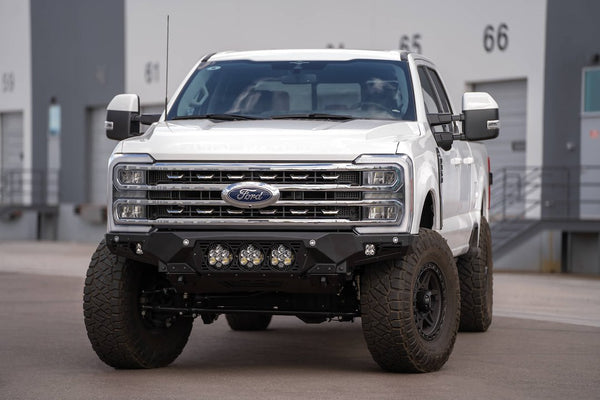 Bomber Ford Super Duty Front Bumper (MPN: F810014100103)