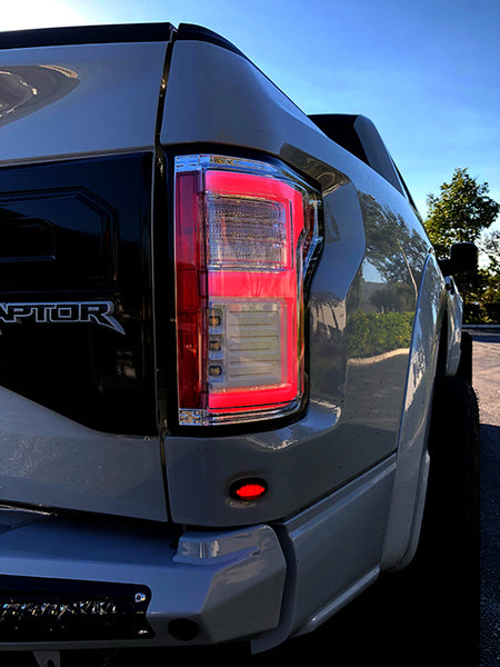 Recon Accessories Tail Light Assembly (MPN: 264268LEDCL)