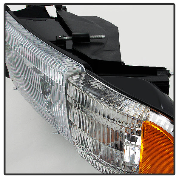 Xtune Headlight Assembly Set (MPN: 9032141)