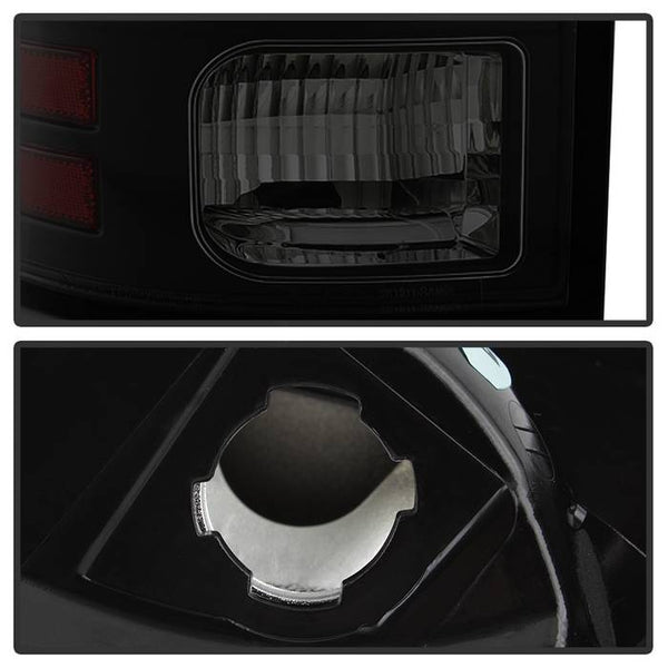 Spyder Automotive Tail Light Assembly (MPN: 5084064)