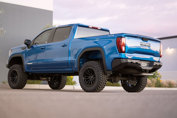 Black Label Rear Bumper for Chevy/GMC 1500 (MPN: R14020NA0103)