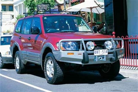 ARB Bull Bar for Mitsubishi Pajero (MPN: 3434050)
