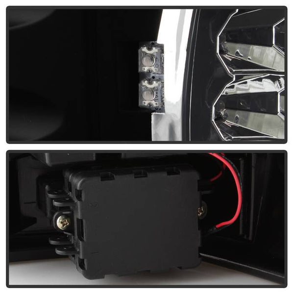 Spyder Automotive Tail Light Assembly (MPN: 5005656)