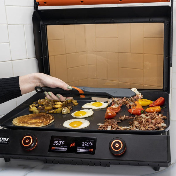 Blackstone Griddle Accessory Kit (MPN: 8202)