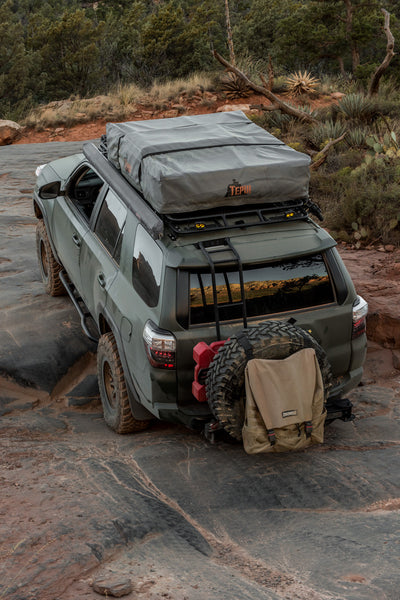 Wilco Offroad Hitchgate Spare Tire Carrier (MPN: UHG3060)