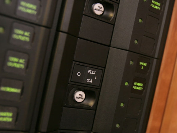 Blue Sea Circuit Breaker (MPN: 3102100-BSS)