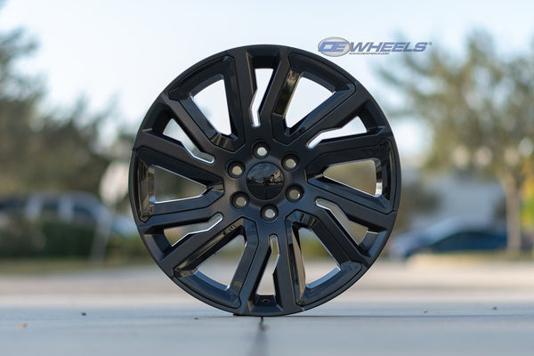 OE Wheels CV39 Aluminum Wheel (MPN: CV39-22090-6550-28B1-IB)