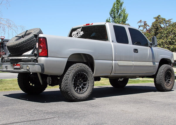 Flowmaster Exhaust System Kit (MPN: 717990)