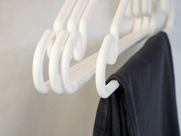 Tri-Lynx Stay-Put Hanger (MPN: 1200W)