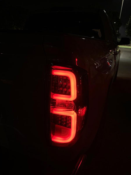 Recon Accessories Tail Light Assembly (MPN: 264288CL)