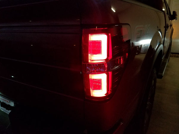 Recon Tail Light Assembly (MPN: 264368RD)