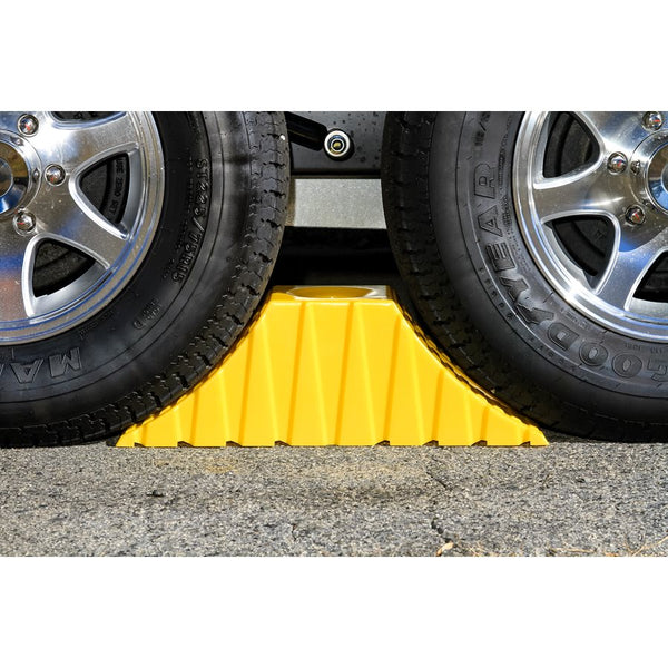 Camco Wheel Chock for Tandem Axle Trailers (MPN: 44435)