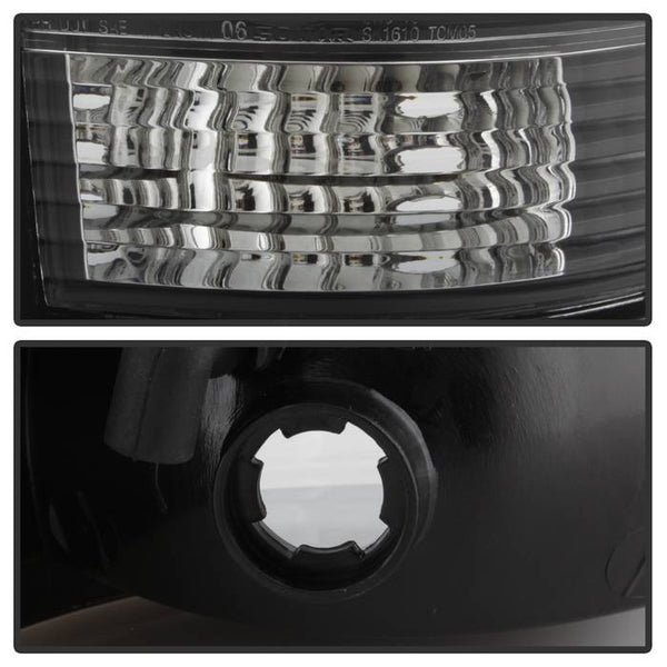 Spyder Automotive Tail Light Assembly (MPN: 5007896)
