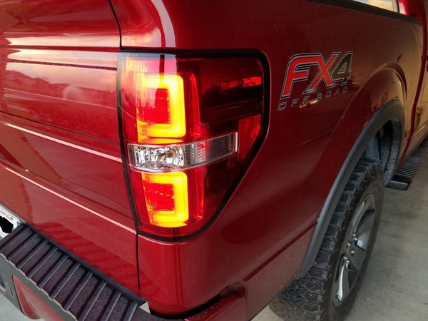 Recon Tail Light Assembly (MPN: 264368RD)