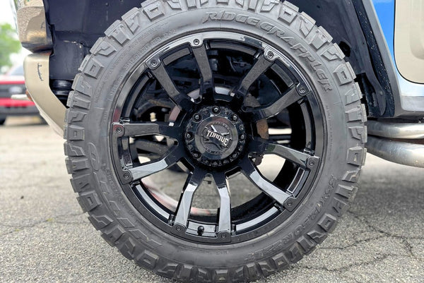 Torque Wheels 22 Inch Gloss Black Impact Wheel (MPN: TW403C-22119805-25)