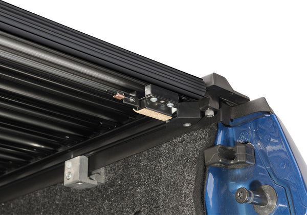 Retrax Tonneau Cover (MPN: 30422)