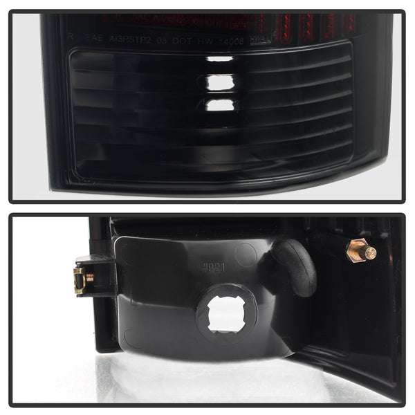 Xtune Tail Light Assembly (MPN: 9038556)