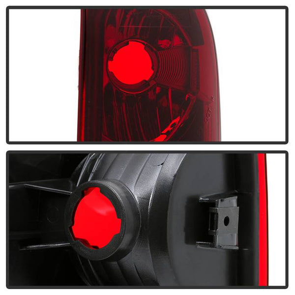 Spyder Auto Group Tail Light Assembly (MPN: 9045790)