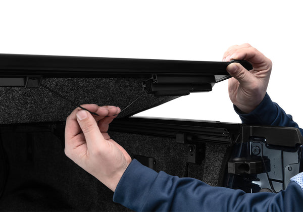 UnderCover Ultra Flex Hard Folding Tonneau Cover (MPN: UX22029)