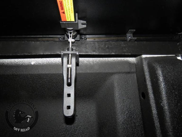 Black Horse Offroad Tonneau Cover (MPN: PRS-FO06)
