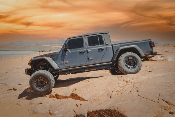 Tuff Country Jeep Gladiator Lift Kit (MPN: 43205KN)