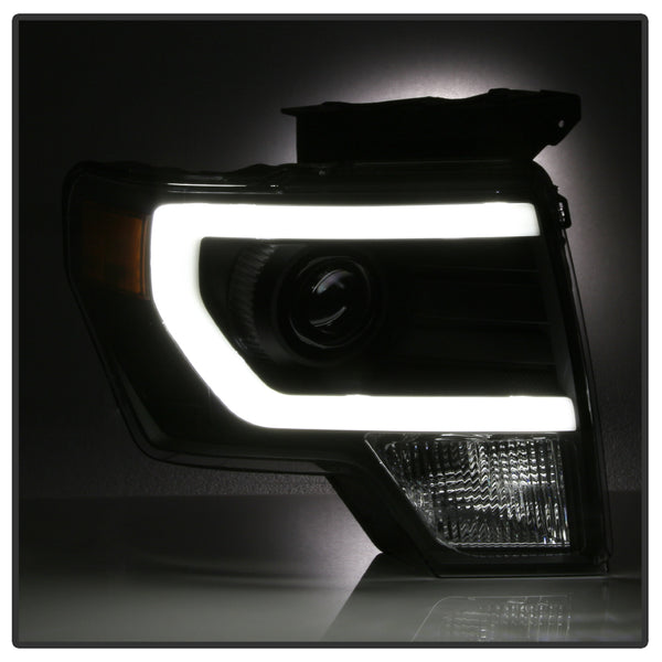 Xtune Headlight Assembly With Projector Beam (MPN: 9037252)
