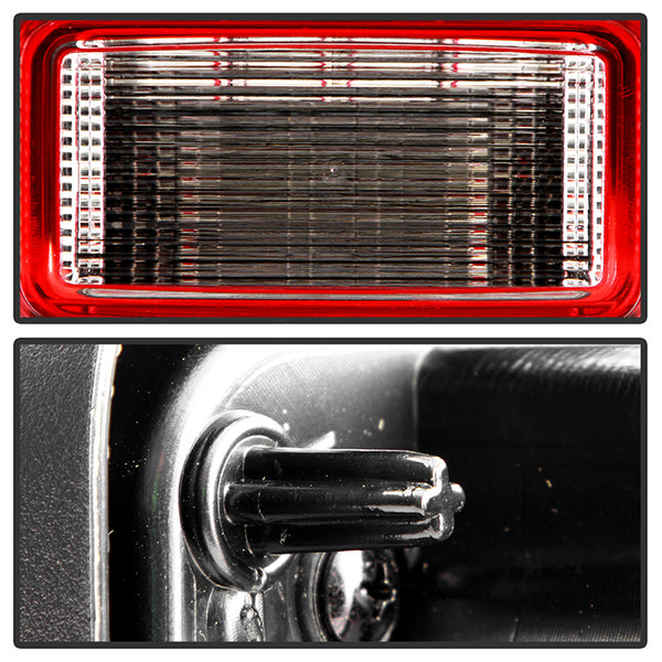 Xtune Tail Light Assembly (MPN: 9052033)