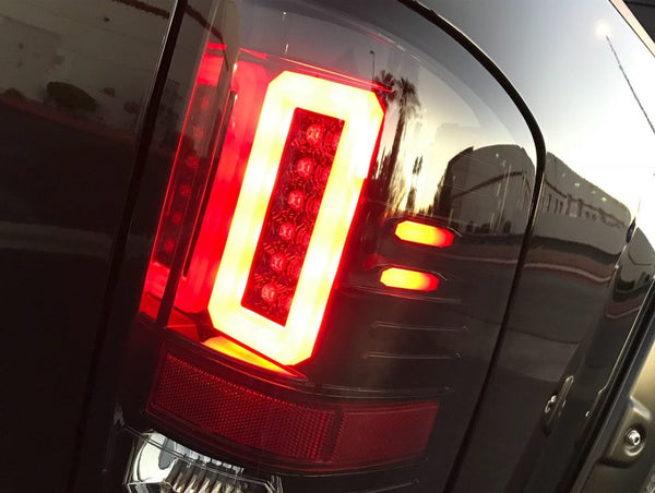 Recon Tail Light Assembly (MPN: 264239RD)