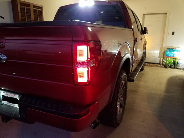 Recon Tail Light Assembly (MPN: 264368RD)