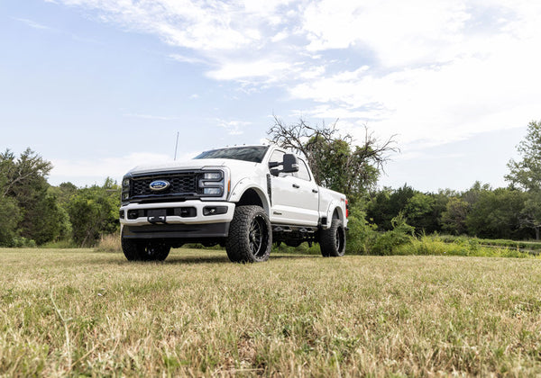 Superlift 4 Inch Lift Kit Suspension (MPN: K1028KG)