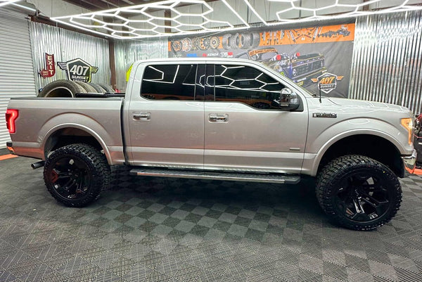 Torque Wheels 22 Inch Gloss Black Wheel (MPN: TW405C-22123605-44)
