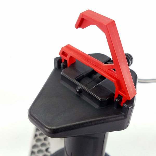 STKR Concepts TRiLIGHT Shop Light (MPN: 00177)