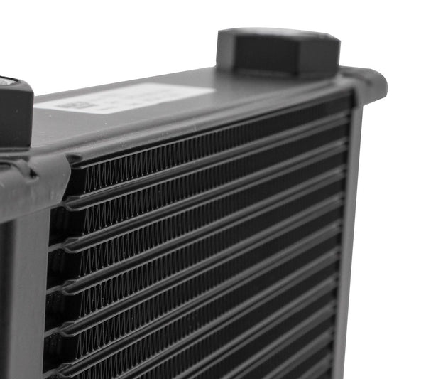 Earl's UltraPRO Wide Fluid Cooler (MPN: 410ERL)