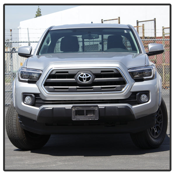 Xtune Headlight Assembly (MPN: 9039256)