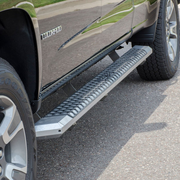 Aries AdvantEDGE Running Board With Step Pads (MPN: 2555043)
