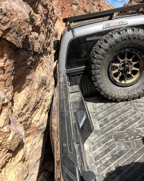 Wilco Offroad Spare Tire Carrier (MPN: UBM34507)