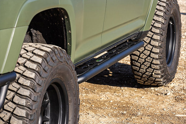 Ironman 4x4 Nerf Bar With Step Plates (MPN: SS078)