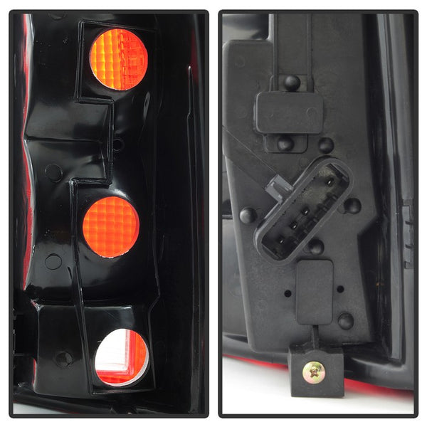Spyder Auto Group Tail Light Assembly (MPN: 9040832)