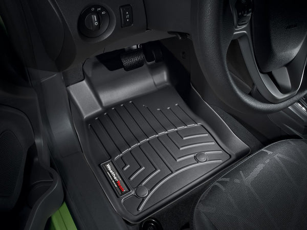 WeatherTech FloorLiner Molded Fit Black (MPN: 4416021)