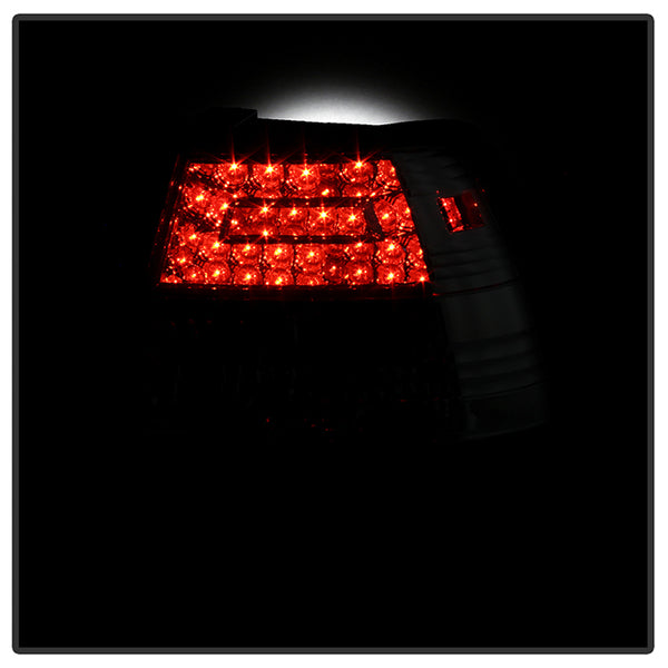 Spyder Automotive Tail Light Assembly (MPN: 5008435)