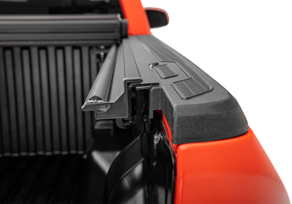 UnderCover Hard Folding Tonneau Cover (MPN: SL44008)