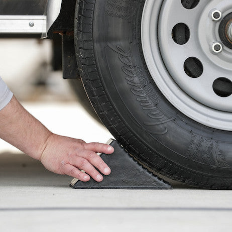 Rubber Wheel Chock (MPN: WC1467A)