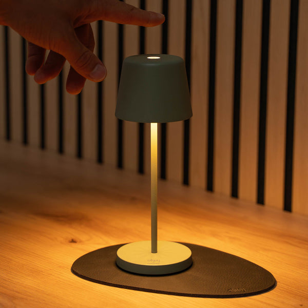 Silwy Magnetic Table Lamp (MPN: SYSO-2024-S3)