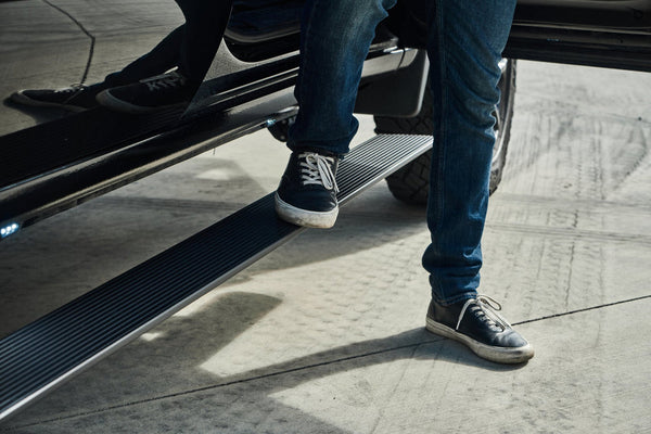 Body Armor Running Board with LED Light System (MPN: GM-4501)